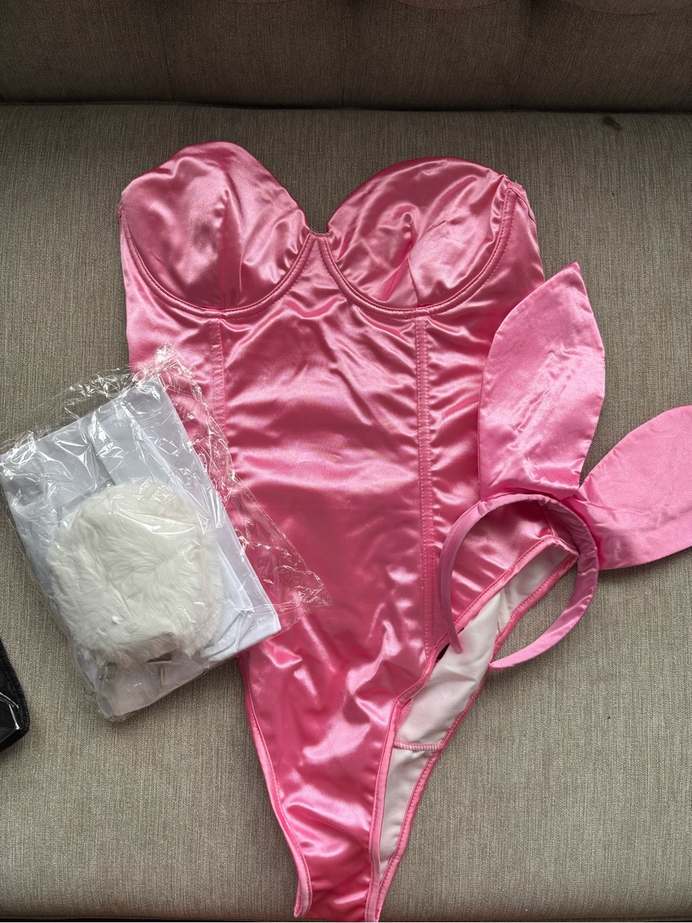 brand new! playboy bunny pink bunny y2k 2000s halloween party costume 🐇💕